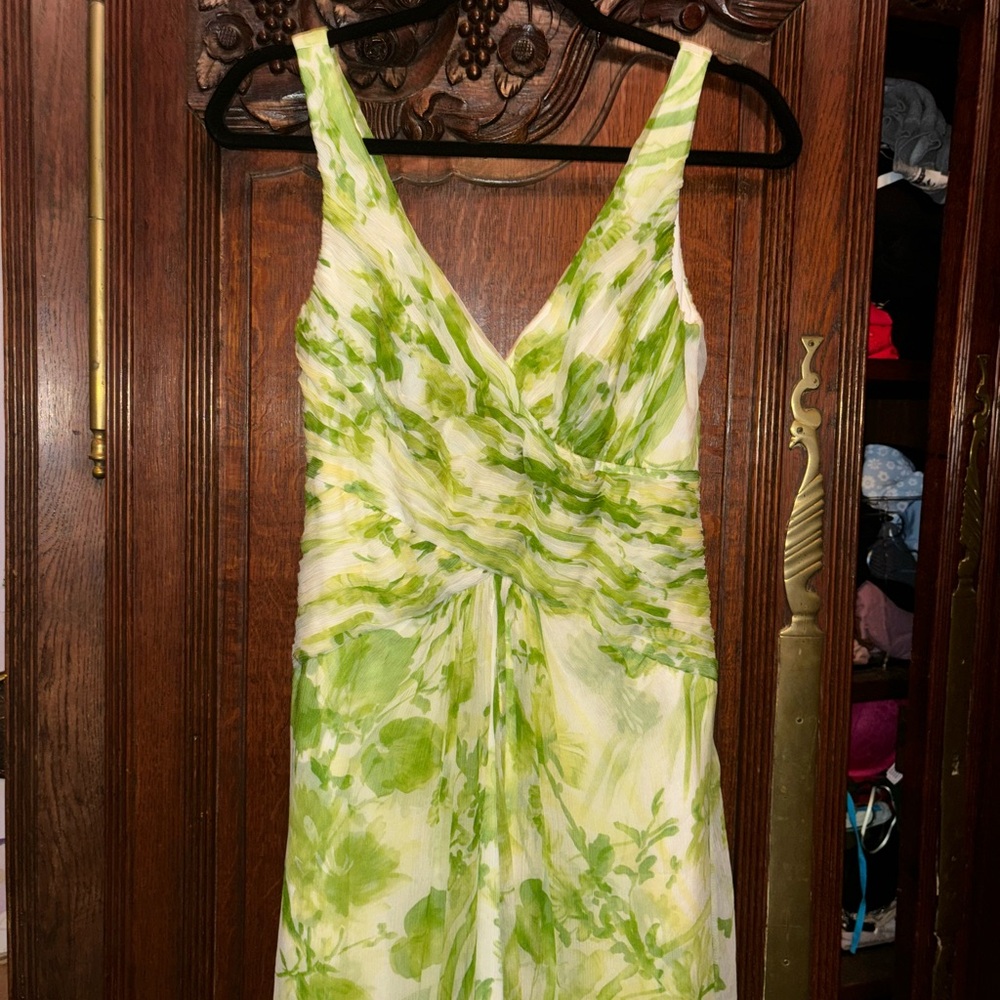 Tadashi Elegant Green Floral Women's Dress